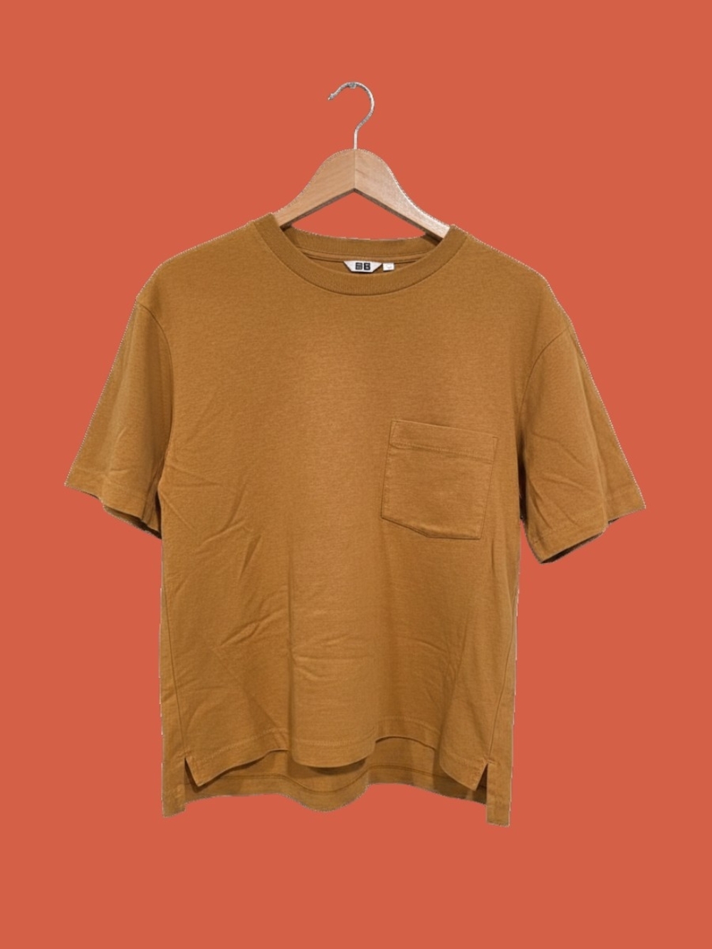 Uniqlo Short Sleeve Pocket T-Shirt in Mustard Brown
